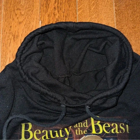 Beauty & the beast top - Picture 4 of 6